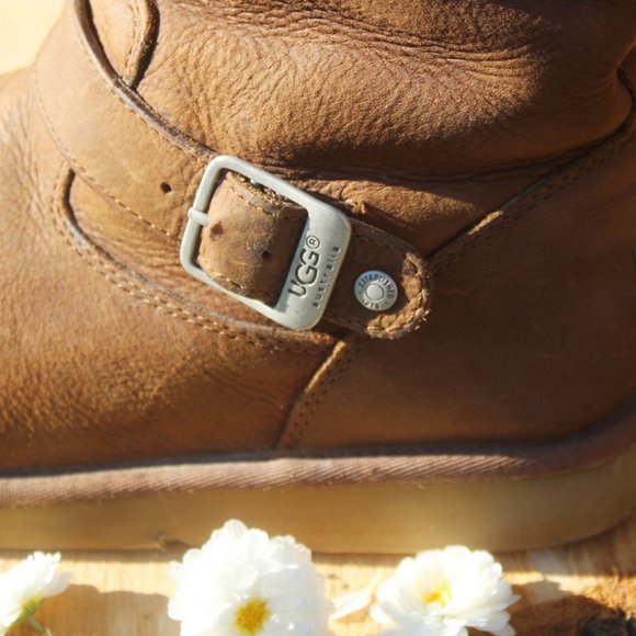 UGG (Sutter) Brown Size 8 Boot Weather Resistant - Picture 11 of 14